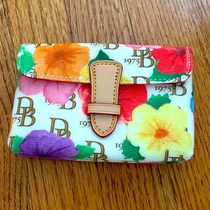Dooney & Bourke 1975 Wallet Clutch